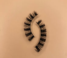 Load image into Gallery viewer, SASSY