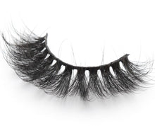 Load image into Gallery viewer, Queen